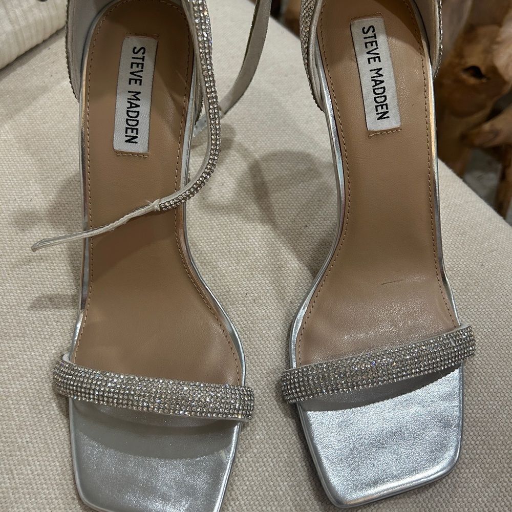 New Steve Madden rhinestone heel
